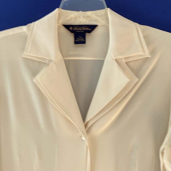 Brooks Brothers, size 12, silk, French cuffs; double placket, collar & cuffs EUC - Picture 2 of 8